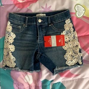Brand new. Never worn. Jordache Girls Shorts.